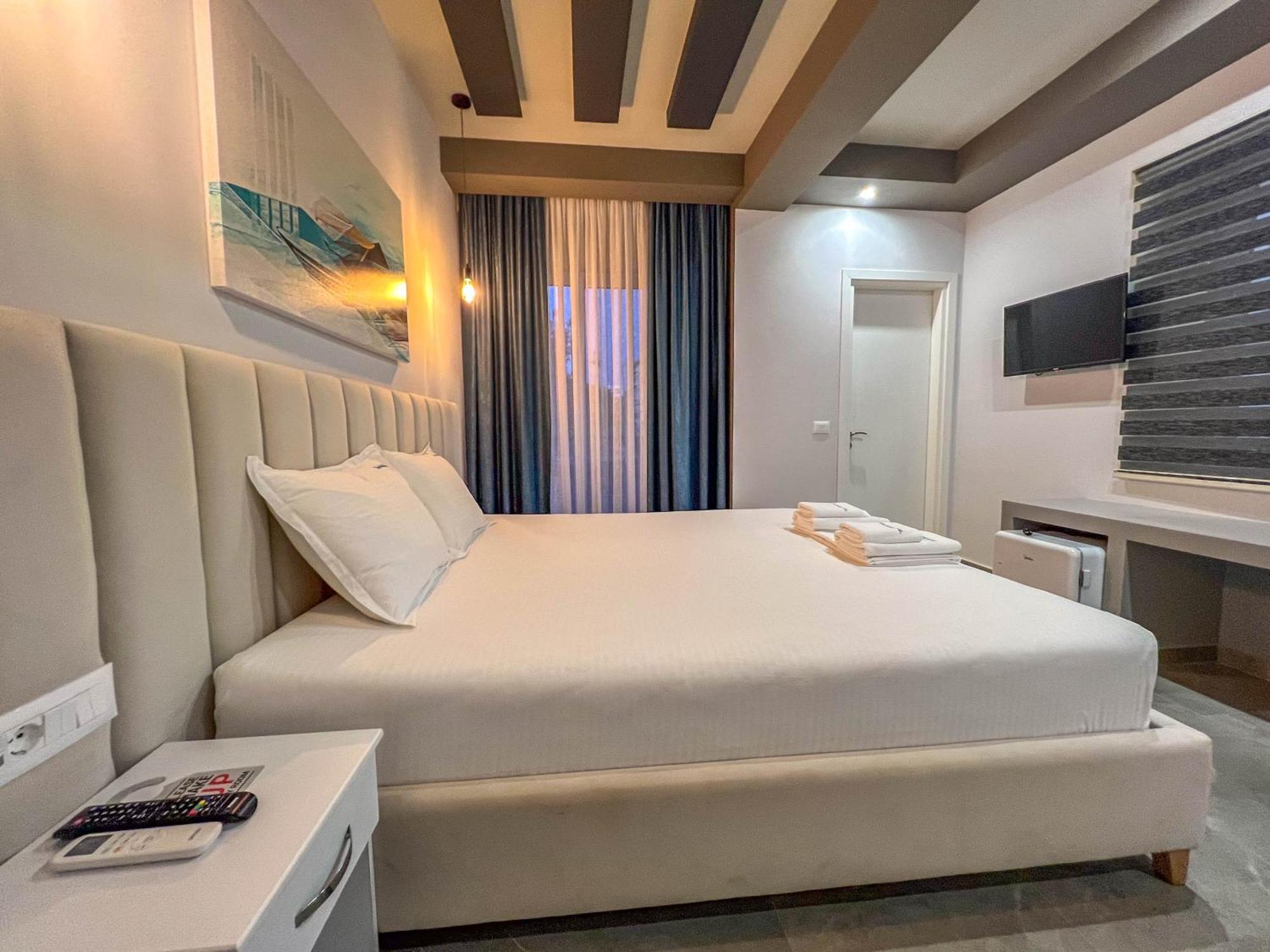 Rumani 3 Islands Hotel Ksamil Bagian luar foto