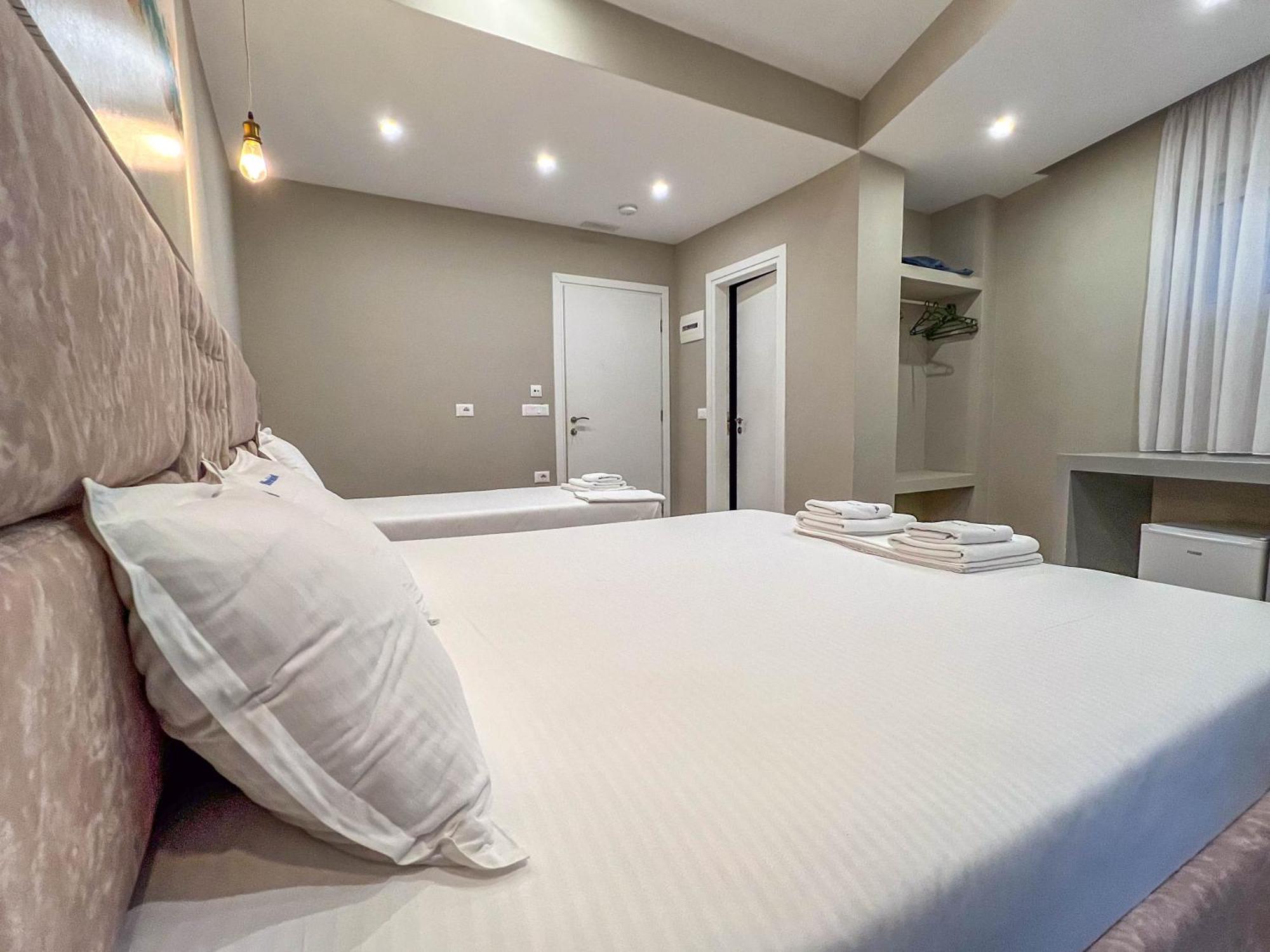 Rumani 3 Islands Hotel Ksamil Bagian luar foto